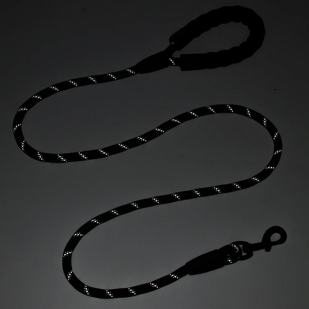 1.5m Reflective Dog Leash Nylon Anti-Pull Padded Handle Tear-Resistant Rope Medium Large Dog Leash Training Heavy-Duty Walking